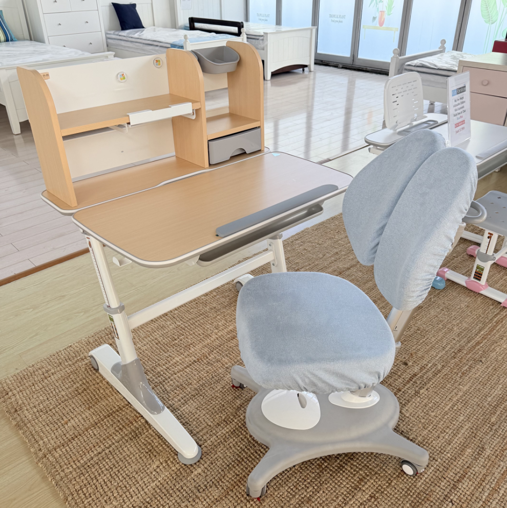 Galaxy Ergonomic Adjustable Kids Study Chair