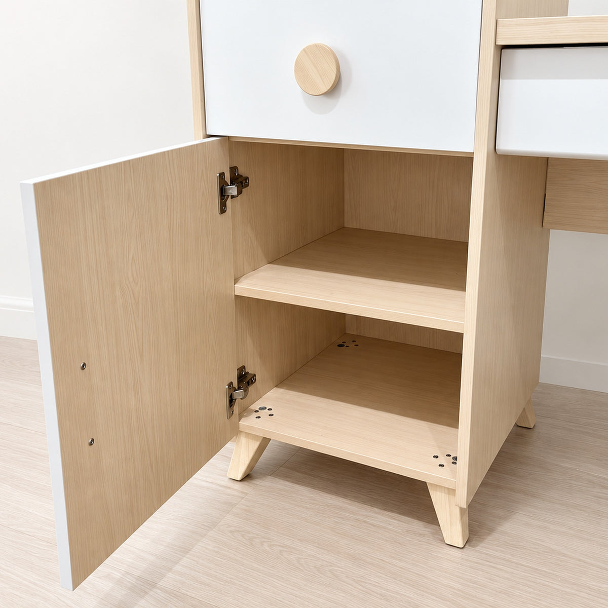 Fashion Dressing Table with Mirror